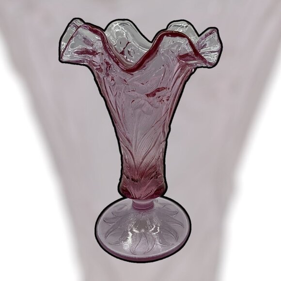 FENTON Vtg  Daffidil Floral Vase w/ Ruffled Edge & Footed Rose Pink Unique Color - Picture 4 of 16